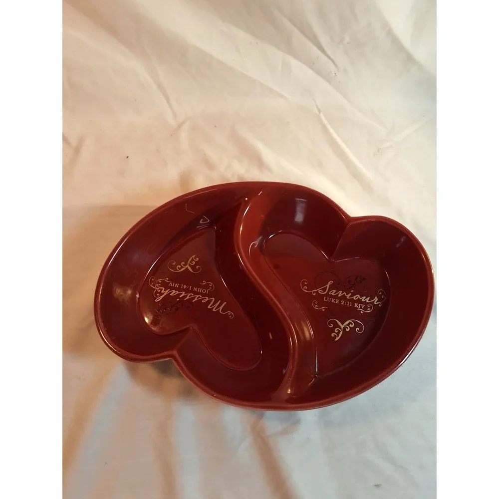 DaySpring Red Ceramic Divided Heart Dish Messiah Saviour Scripture‎ 73585 2011